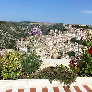 https://super-gi-rooftop-skyline.sicilyhotelsitaly.net